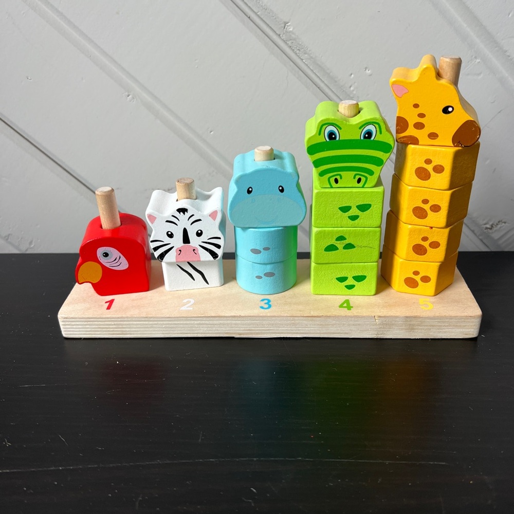 EUC “Play Tive” Wooden Block Animal Number Stacker